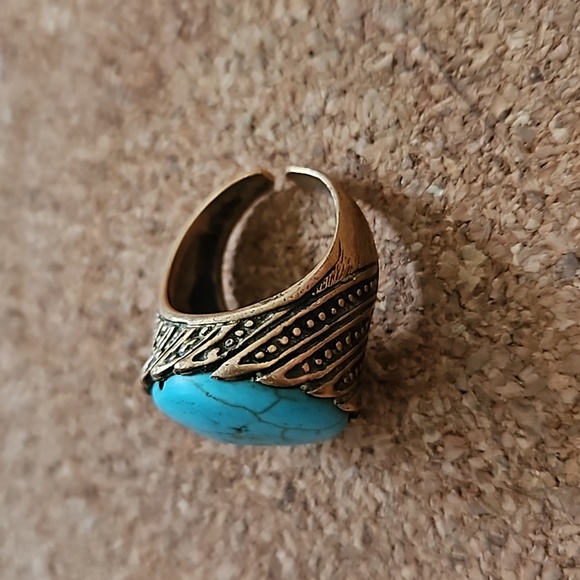 Turquoise stone Ring - Picture 6 of 8